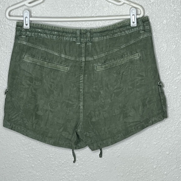 American Eagle Green Cargo Linen Blend Shorts Sz 6 - Picture 4 of 6
